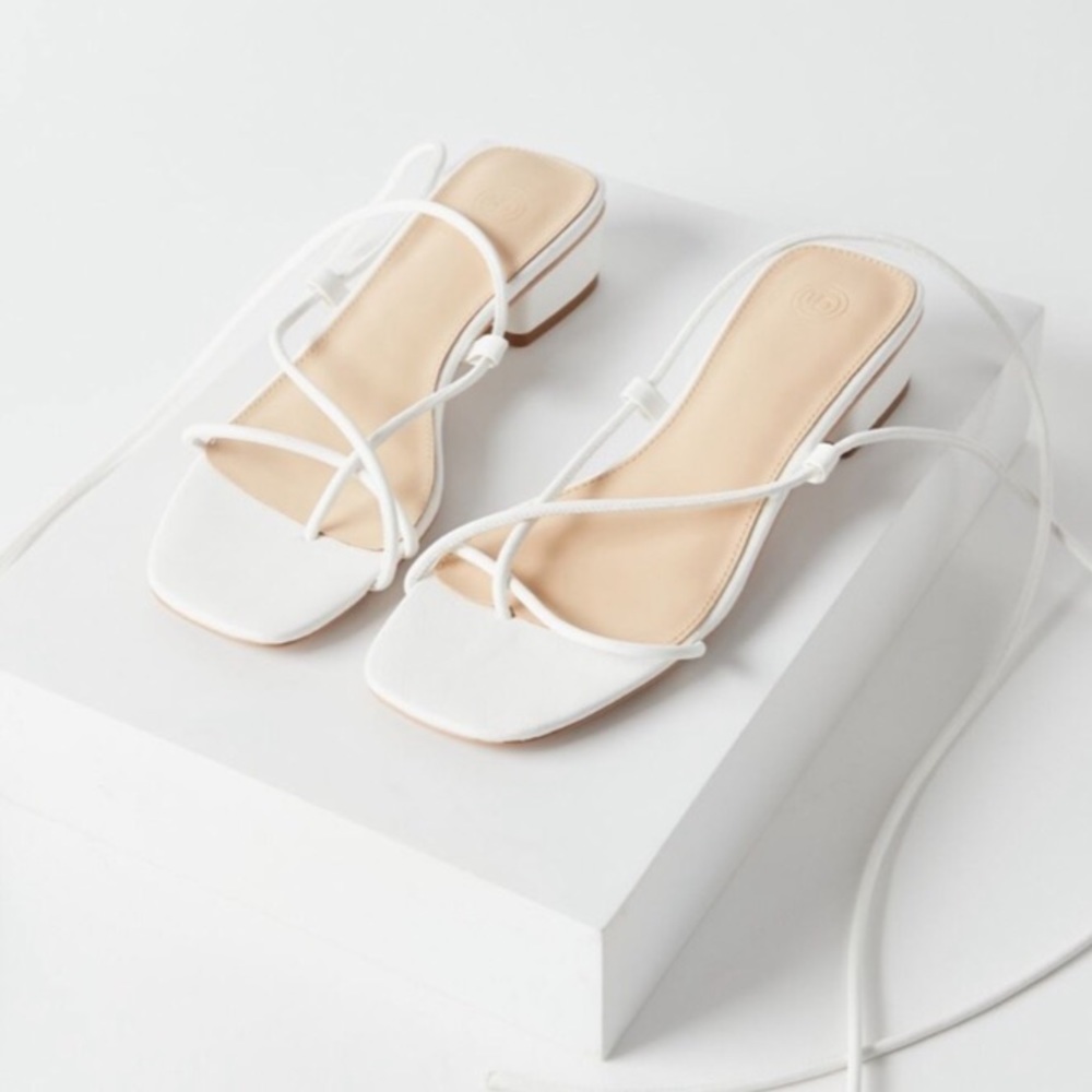UO Urban Outfitters Mariana Ankle Wrap Strap Strappy White Sandals